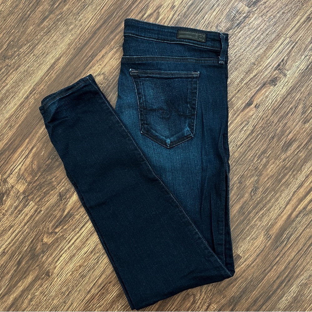 AG ‘The Legging’ Super Skinny Distressed Jean in Size 31R